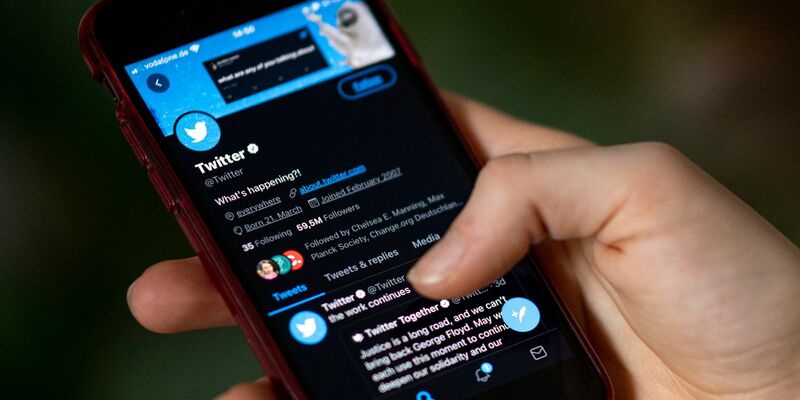 Mehrere niederländische Politiker werden zunehmend auf den sozialen Netzwerken wie Twitter bedroht. - Foto: Fabian Sommer/dpa