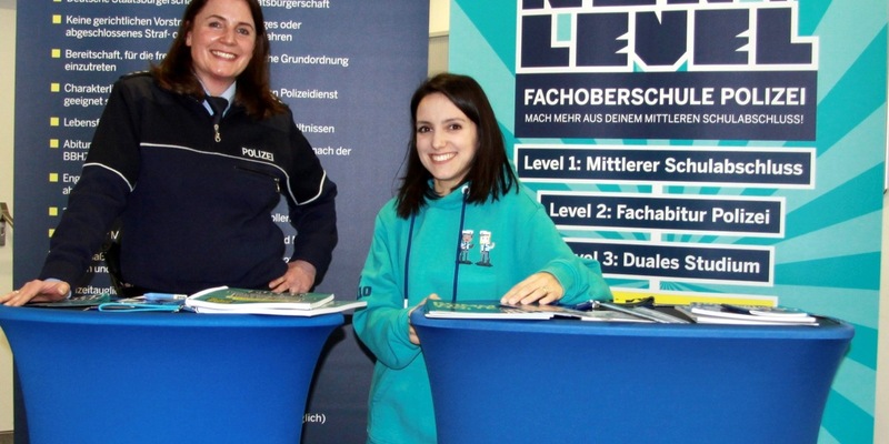 POL-ME: Komm ins Team 110: Infostand bei Berufsmesse der Arbeitsagentur - Mettmann - 2410092 - Foto: presseportal.de