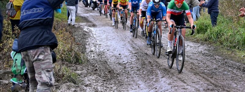 Die dritte Auflage von Paris-Roubaix Femmes gewann Außenseiterin Alison Jackson (r). - Foto: Eric Lalmand/BELGA/dpa