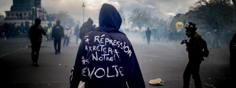 Die Protestanten konnten sich nicht durchsetzen: Die umstrittene Rentenreform in Frankreich kommt. - Foto: Gerard Cambon/Le Pictorium via ZUMA Press/dpa