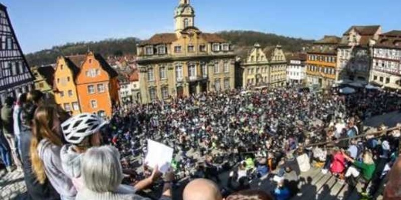 HZA-HB: Berufseinsteiger beim Hauptzollamt Bremen /Jetzt Karriere beim ZOLL starten! - Foto: presseportal.de