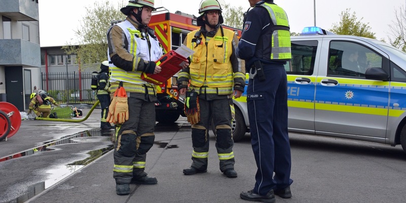 POL-ME: Leerstehendes Haus in Vollbrand - 2504069 - Foto: presseportal.de