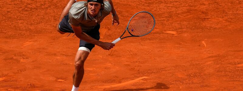 Alexander Zverev steht in Madrid im Achtelfinale. - Foto: Manu Fernandez/AP