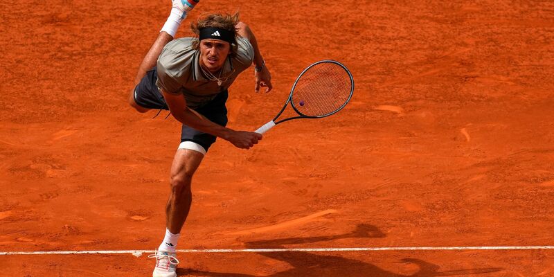 Alexander Zverev gewann in Madrid gegen Borna Coric souverän 6:3, 6:2. - Foto: Manu Fernandez/AP