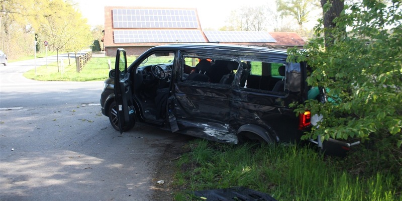 POL-COE: Dülmen, Merfeld, L600/ Reh ausgewichen, mit Lkw kollidiert - Foto: presseportal.de