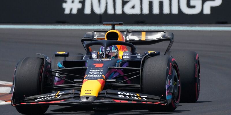 Startet im Sprint von Miami von ganz vorne: Max Verstappen. - Foto: Rebecca Blackwell/AP/dpa