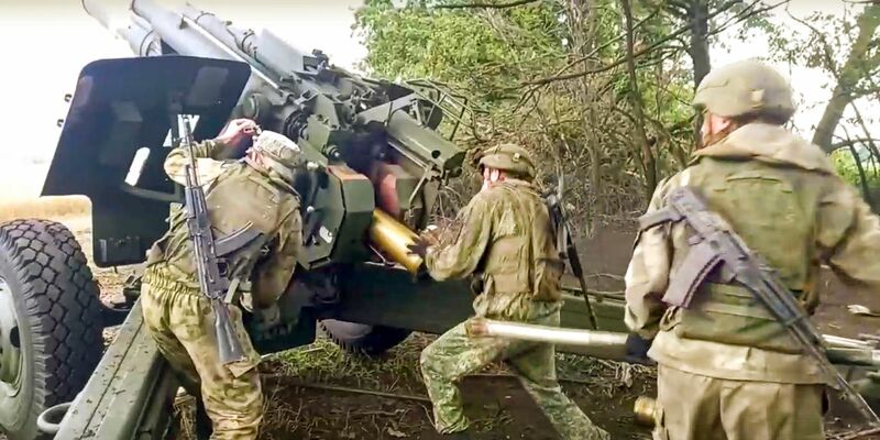 Eine russische Gleitbombe soll ein ukrainisches Gefängnis getroffen haben. (Archivbild) - Foto: Uncredited/Rusian Defense Ministry Press Service/AP/dpa