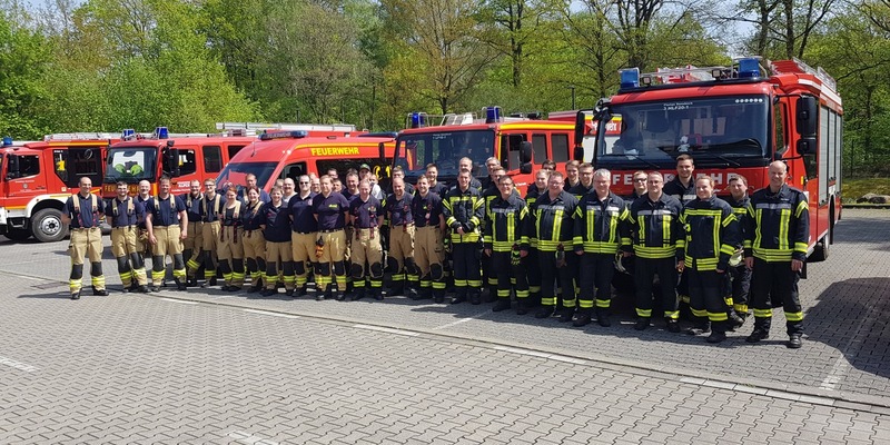 FW-E: Arbeitsunfall mit Müllfahrzeug - ein Arbeiter verletzt - Foto: presseportal.de