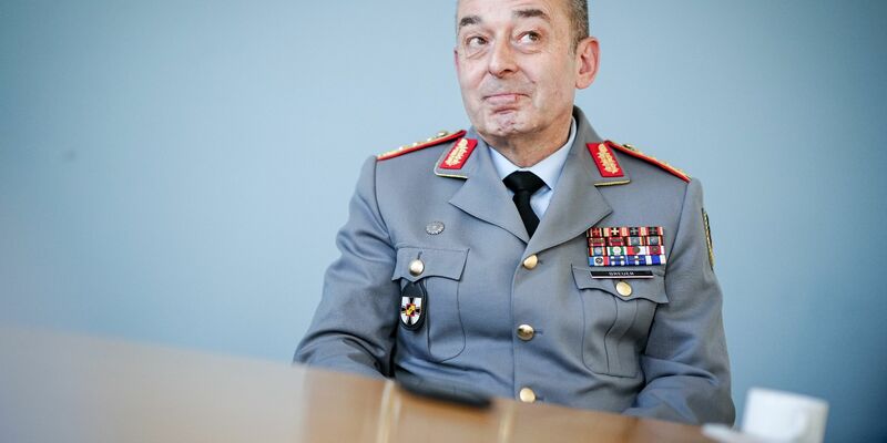 Generalinspekteur Carsten Breuer: «Deutschland ist das Rückgrat der Verteidigung Europas.» - Foto: Kay Nietfeld/dpa