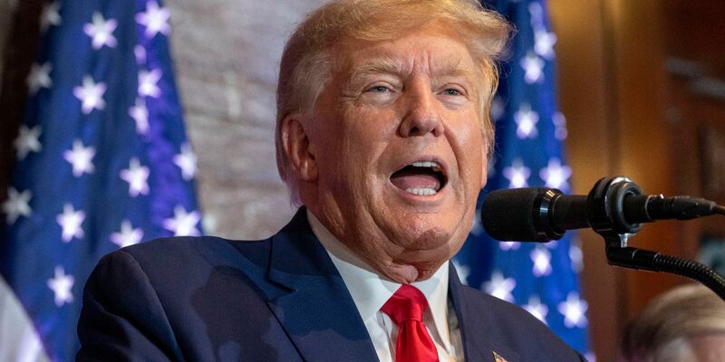 Dem ehemaligen US-Präsidenten Donald Trump könnte die Verschwörung gegen die US-Regierung zur Last gelegt werden. - Foto: Alex Brandon/AP/dpa