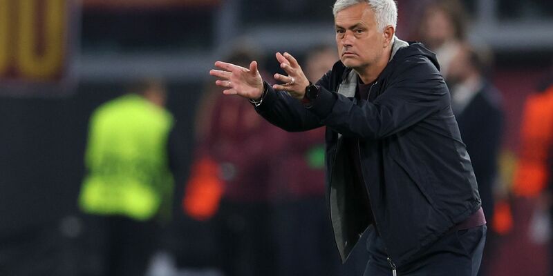 Die AS Rom trennte sich von Trainer José Mourinho. - Foto: Oliver Weiken/dpa