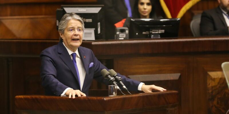 Ecuadors Präsident Guillermo Lasso während einer Sitzung der Nationalversammlung. - Foto: Diego Alban/dpa