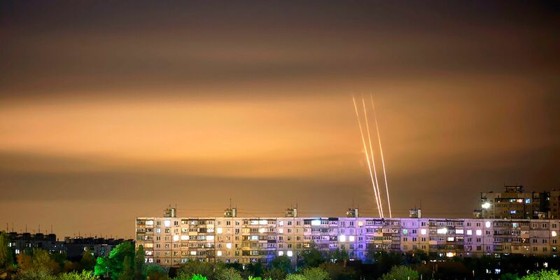 Von der russischen Grenzstadt Belgorod aus werden immer wieder Raketen auf die Ukraine geschossen. - Foto: Vadim Belikov/AP/dpa