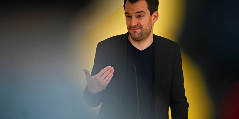 «Steuererhöhungen sind nicht nur zu Recht im Koalitionsvertrag ausgeschlossen, sie wären auch genau falsch für unsere Wettbewerbsfähigkeit», sagt der stellvertretende FDP-Vorsitzende Johannes Vogel. - Foto: Philipp Znidar/dpa