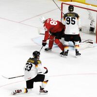 Auch Berlins Jonas Müller zeigte in der deutschen Defensive nicht sein bestes Spiel. - Foto: Salvatore Di Nolfi/KEYSTONE/dpa