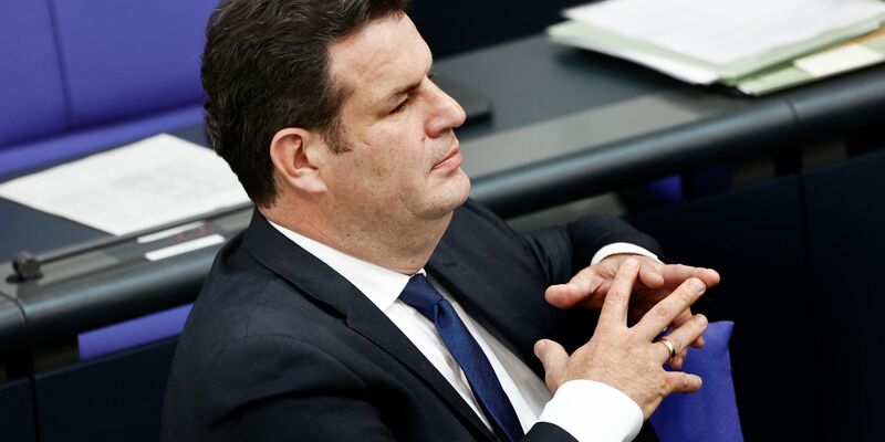 Kein Interessenskonflikt: Das Arbeitsministerium verteidigt die Besetzung eines Top-Postens mit einem Freund von Minister Heil. - Foto: Carsten Koall/dpa