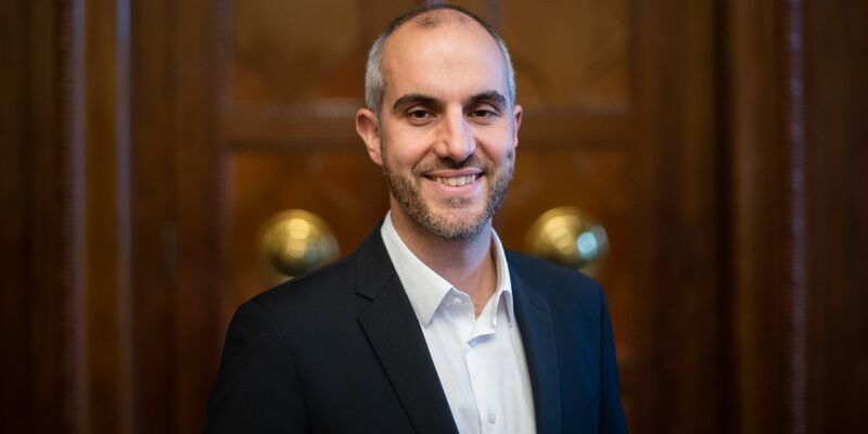 «Die Forderungen der Letzten Generation wie ein Tempolimit und ein 9-Euro-Ticket sind bei weitem nicht radikal»: Belit Onay. - Foto: Julian Stratenschulte/dpa