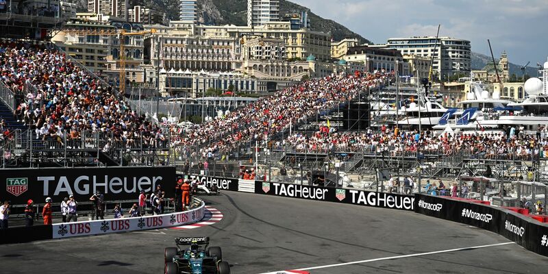 Fernando Alonso beim Qualifying in Monaco. - Foto: Christian Bruna/Pool EPA/AP/dpa
