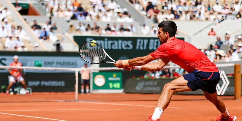 In der ersten Runde der French Open setzte sich Novak Djokovic problemlos durch. - Foto: Frank Molter/dpa