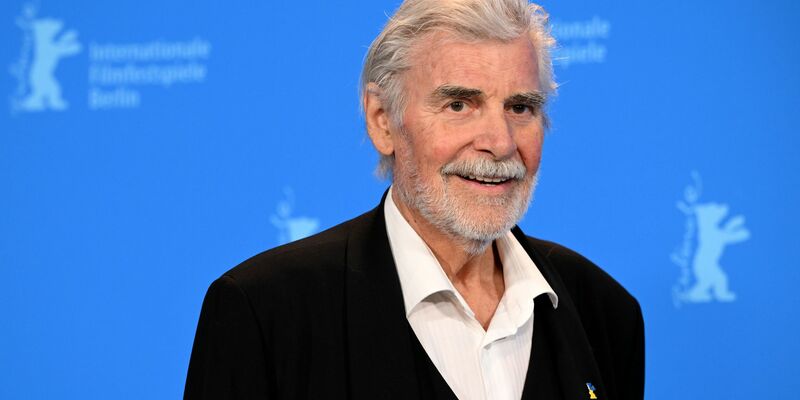 Peter Simonischek ist tot. - Foto: Jens Kalaene/dpa