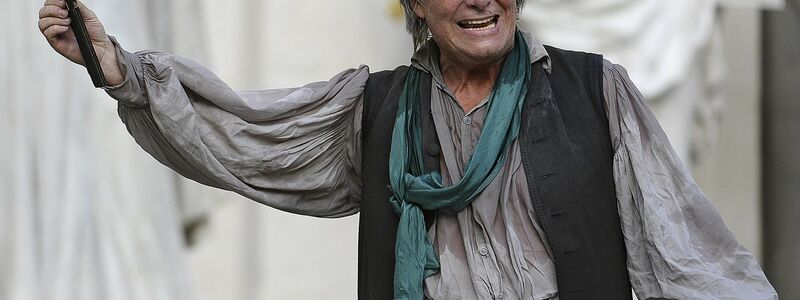 Der österreichische Schauspieler Peter Simonischek als «Jedermann» in Salzburg. - Foto: Barbara Gindl/APA/epa/dpa