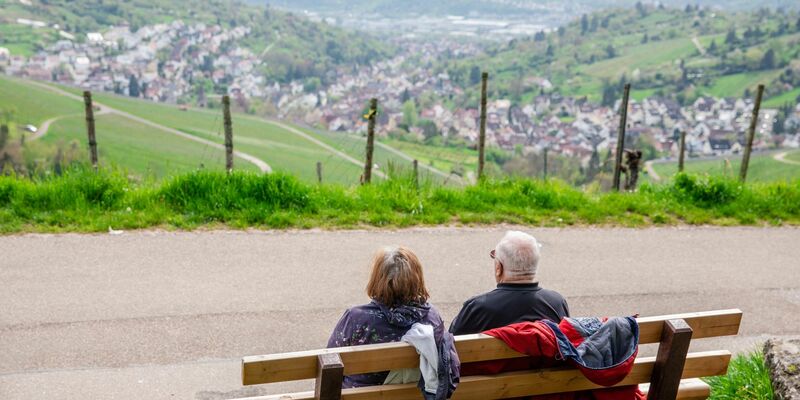 Im vergangenen Jahr sind die Menschen in Deutschland im Schnitt mit 64,4 Jahren in Rente gegangen. - Foto: Christoph Schmidt/dpa/Symbolbild