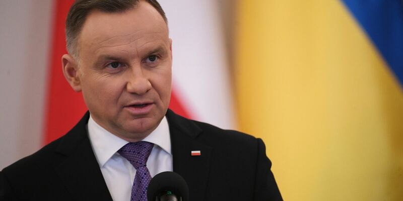 Der polnische Präsident Andrzej Duda unterzeichnete das umstrittene Gesetz am Montag. - Foto: Marcin Obara/PAP/dpa/Archiv