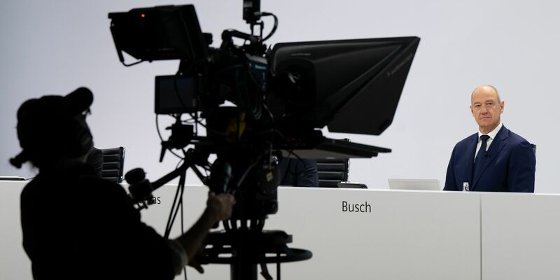 Virtuelle Hauptversammlung bei der Siemens AG mit dem Vorstandsvorsitzenden
Roland Busch. - Foto: Sven Hoppe/dpa Pool/dpa