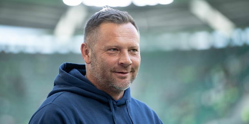 Nach Medienberichten wird Pal Dardai auch in der 2. Bundesliga bei Hertha BSC an der Seitenlinie stehen. - Foto: Swen Pförtner/dpa