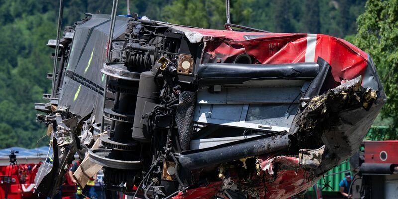 Bergungsarbeiten im Juni 2022. - Foto: Sven Hoppe/dpa