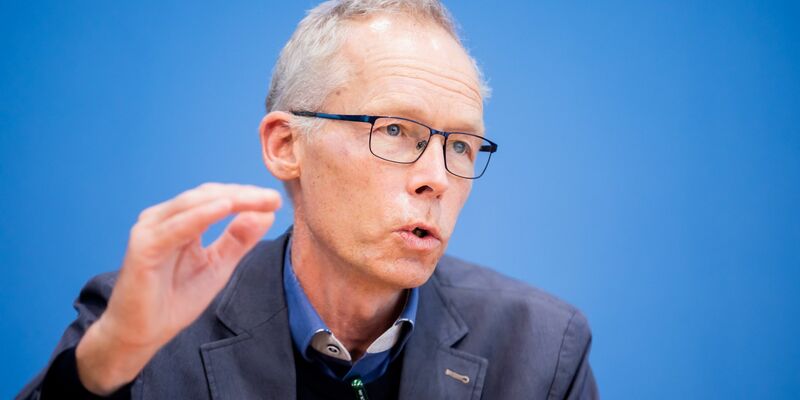Johan Rockström vom Potsdam-Institut für Klimafolgenforschung hat mit anderen Forschenden eine Studie veröffentlicht, zum Einfluss des Menschen auf die Erde. - Foto: Christoph Soeder/dpa