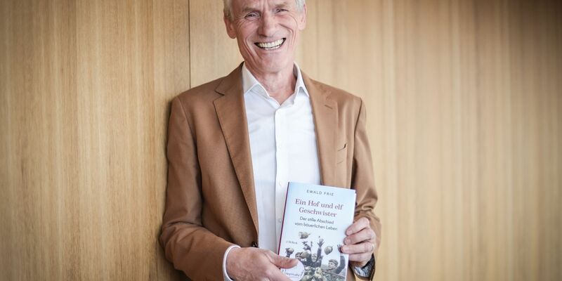 In «Ein Hof und elf Geschwister. Der stille Abschied vom bäuerlichen Leben in Deutschland» beschreibt Ewald Frie eine Welt im Wandel. - Foto: Christian Charisius/dpa