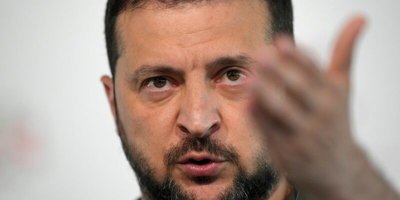 Seit Monaten wird über den Beginn der Offensive spekuliert. Laut Präsident Selenskyj ist die Ukraine nun bereit. - Foto: Vadim Ghirda/AP