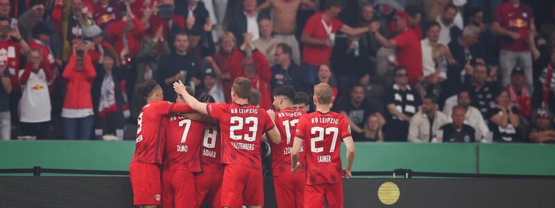 Die Leipziger konnten den Titel im DFB-Pokal erfolgreich verteidigen. - Foto: Jan Woitas/dpa