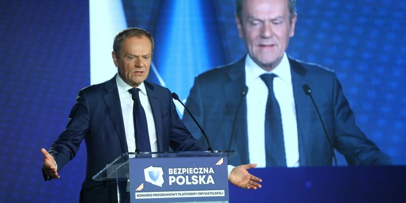Donald Tusk ist Vorsitzende der polnischen Partei Bürgerplattform (PO). - Foto: Rafal Guz/PAP/dpa