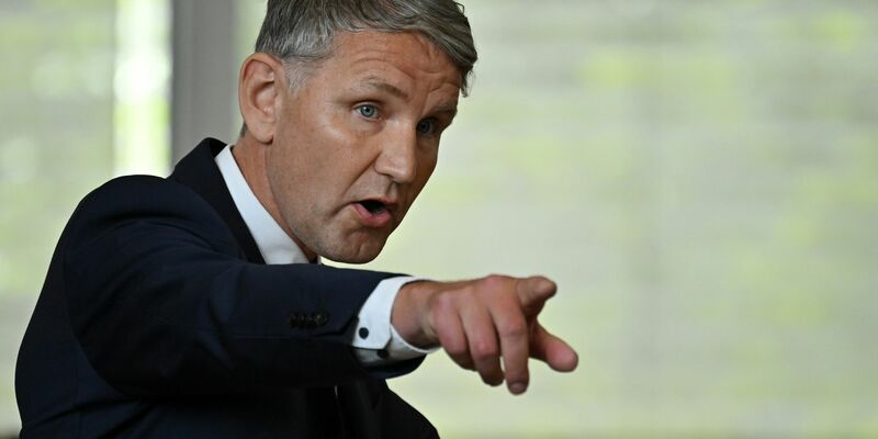 Björn Höcke ist Spitzenkandidat der Thüringer AfD für die Landtagswahl am 1. September. - Foto: Martin Schutt/dpa