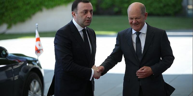 Irakli Gharibaschwili und Olaf Scholz am 09.06.2023 - Foto: ?ber dts Nachrichtenagentur