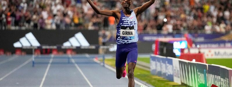 Lamecha Girma stellte einen neuen Weltrekord über 3000 Meter Hindernis auf. - Foto: Michel Euler/AP/dpa