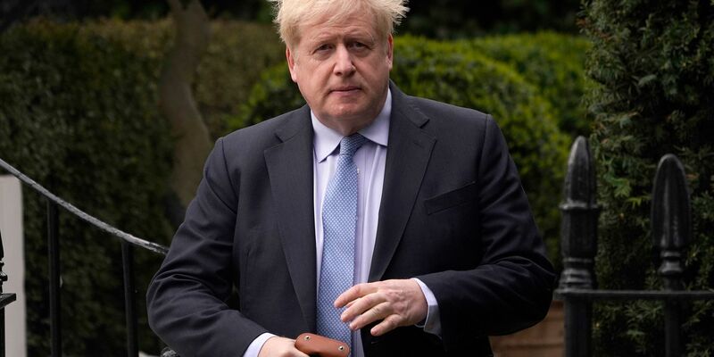Boris Johnson kündigte an, sein Parlamentsmandat mit sofortiger Wirkung abzugeben. - Foto: Alberto Pezzali/AP