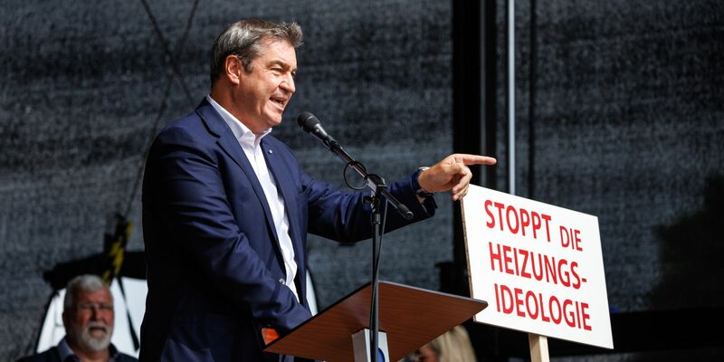CSU-Chef Markus Söder hält die Aussetzung der Wehrpflicht rückblickend für einen Fehler. - Foto: Matthias Balk/dpa