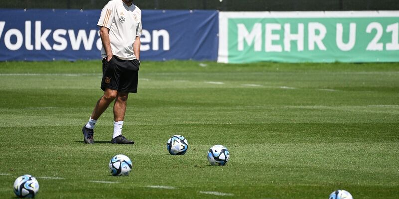 Muss seinen finalen EM-Kader benennen: Antonio Di Salvo. - Foto: Angelika Warmuth/dpa