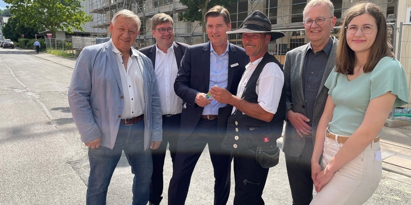 FW-HH: Richtfest für Hamburgs modernste Rettungsleitstelle - Foto: presseportal.de