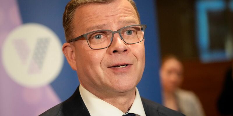 Finnischer Wahlsieger Petteri Orpo wird Nachfolgerin von Sanna Marin. - Foto: Sergei Grits/AP/dpa