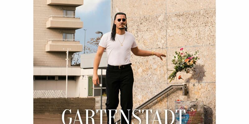 Mit seinem Album «Gartenstadt» stürmt Apache 207 direkt auf Platz eins der Charts. - Foto: Sony Music/dpa