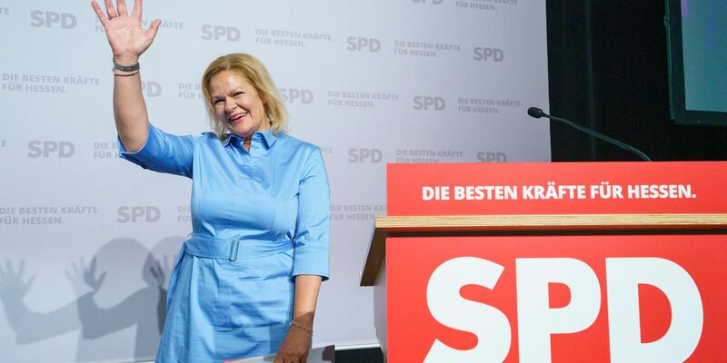 Bundesinnenministerin Nancy Faeser will ein Gesetzespaket für «mehr und schnellere Rückführungen» ins Kabinett einbringen. - Foto: Andreas Arnold/dpa