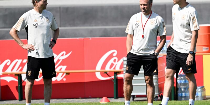 Die deutschen Frauen sind nach ihrem Sieg gegen die Niederlande bei Olympia dabei. - Foto: Federico Gambarini/dpa