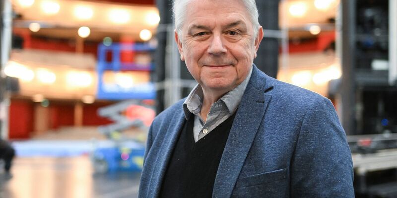 Ulrich Khuon verlässt das Deutsche Theater in Berlin. - Foto: Jens Kalaene/dpa