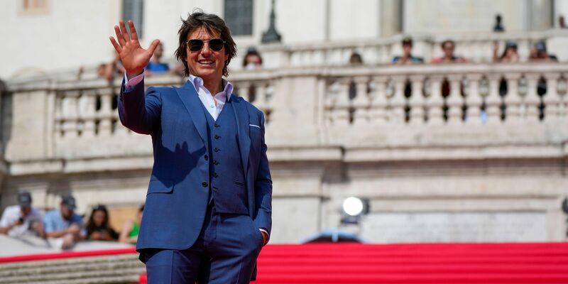 Roter Teppich, Spanische Treppe und Tom Cruise. - Foto: Alessandra Tarantino/AP/dpa