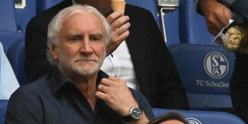 Rudi Völler will konstruktiv mit dem neuen DFB-Geschäftsführer Andreas Rettig zusammenarbeiten. - Foto: Bernd Thissen/dpa