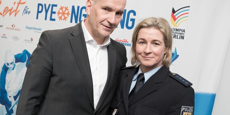 Claudia Pechstein und ihr Lebensgefährte Matthias Große: «Wir haben vor der Auseinandersetzung keine Angst.» - Foto: Jörg Carstensen/dpa/Archiv